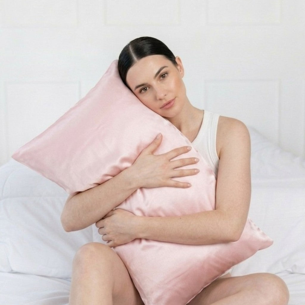 22 momme light pink silk pillowcase