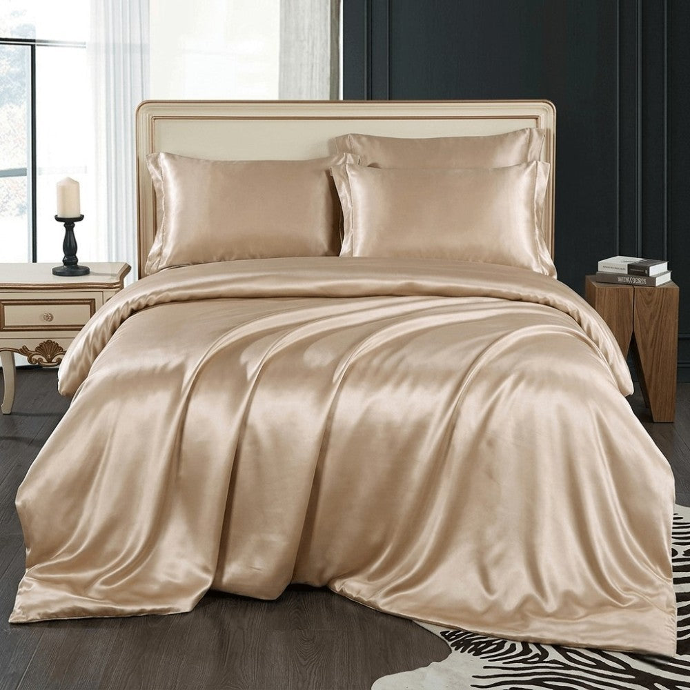 Beige_silk_duvet_cover_overflowing cascade